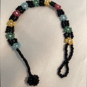 Beaded flower bracelet